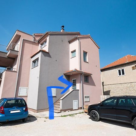 Apartments Grubisic - Sibenik - Parking Included Rom bilde