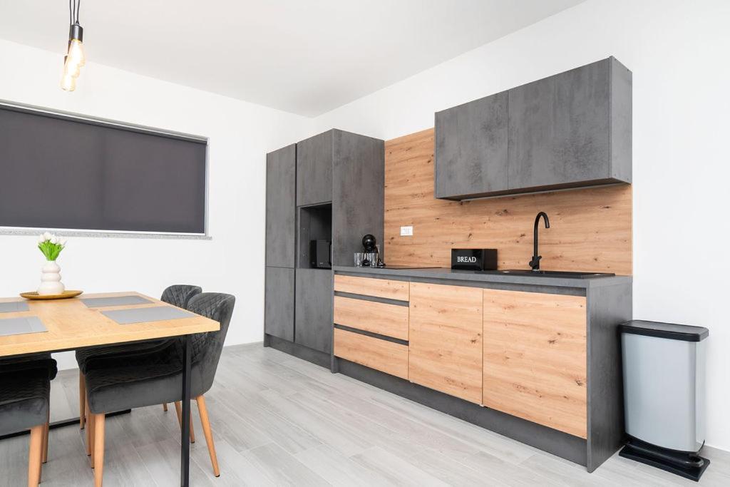Apartments Grubisic - Sibenik - Parking Included Rom bilde